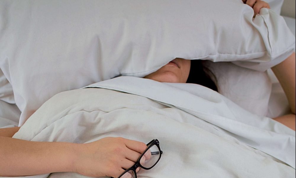 bad sleep pillow on head bad sleep pillow on head